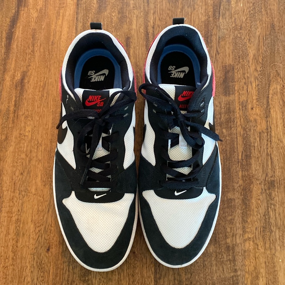 Nike SB Alleyoop Men's Shoes Size 12 White Red Black